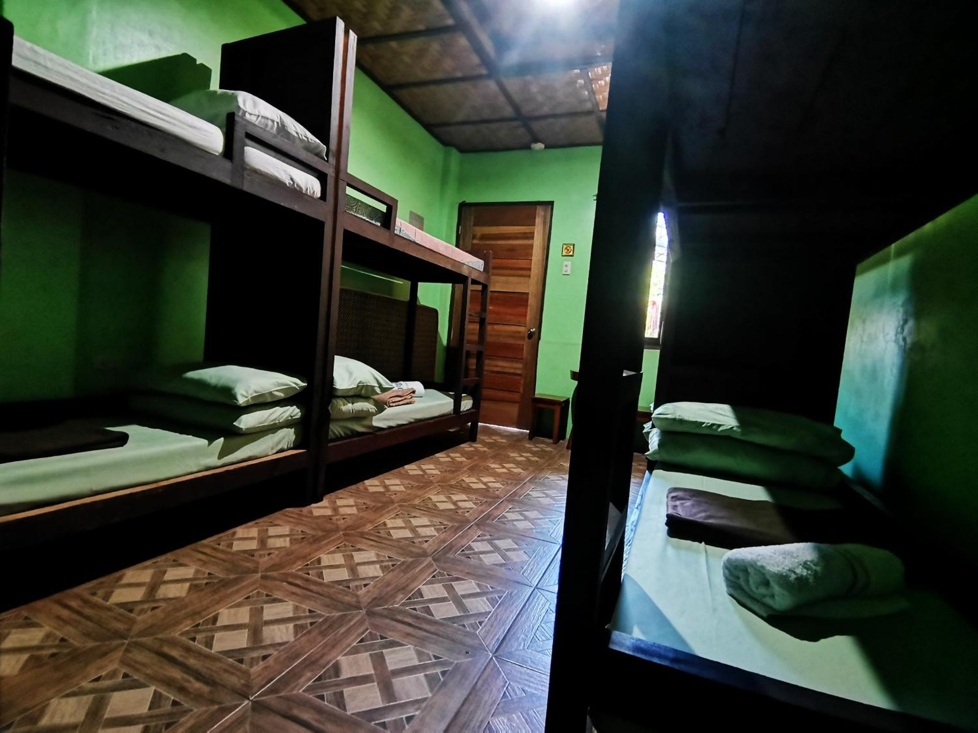 In-N-Out Hostel Siquijor Kültér fotó